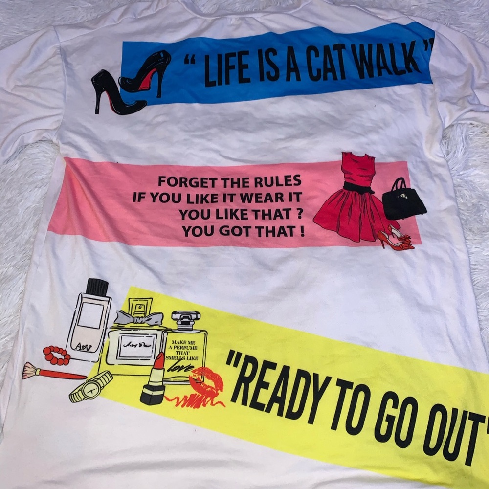 Graphic tee - Picture 2 of 3